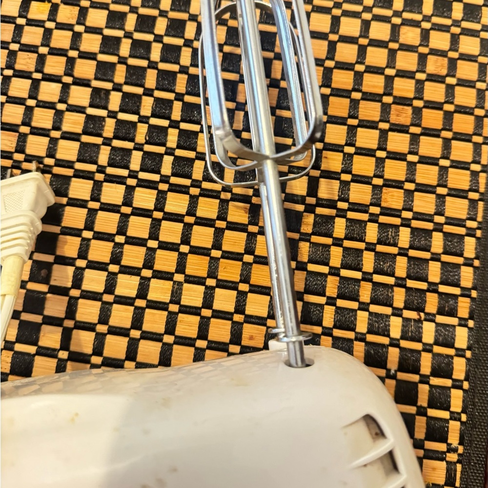 Mixer - Picture 2 of 3